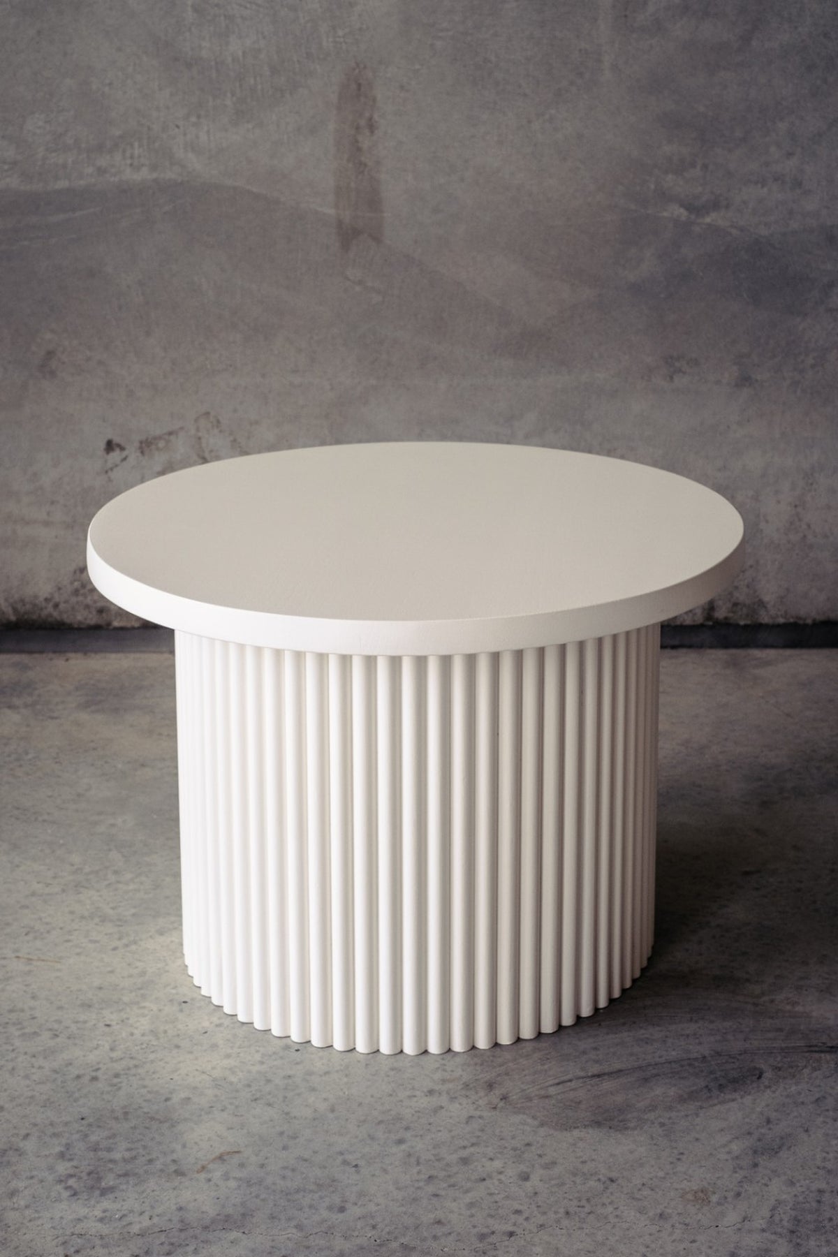 THE BREEZE ROUND COFFEE TABLE